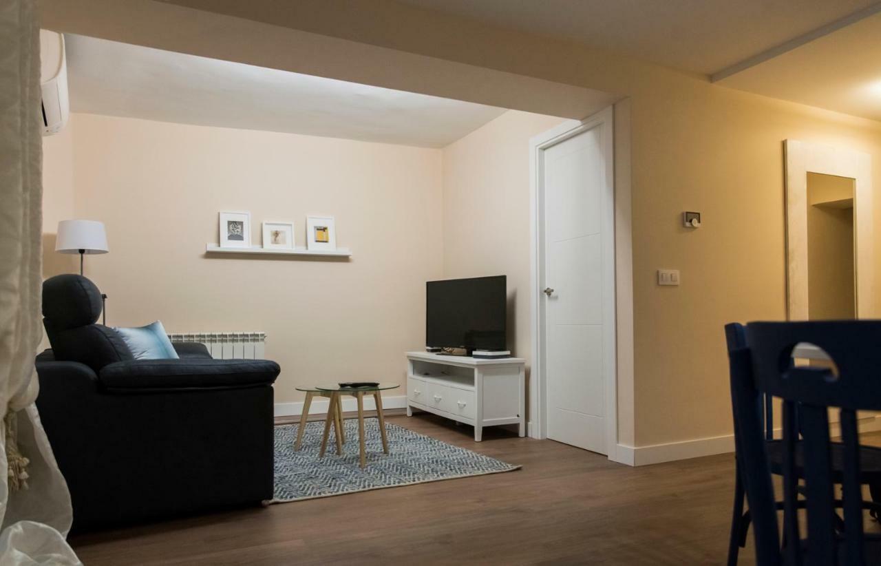 Vut Carreteria9 B Apartment เกว็งกา ภายนอก รูปภาพ